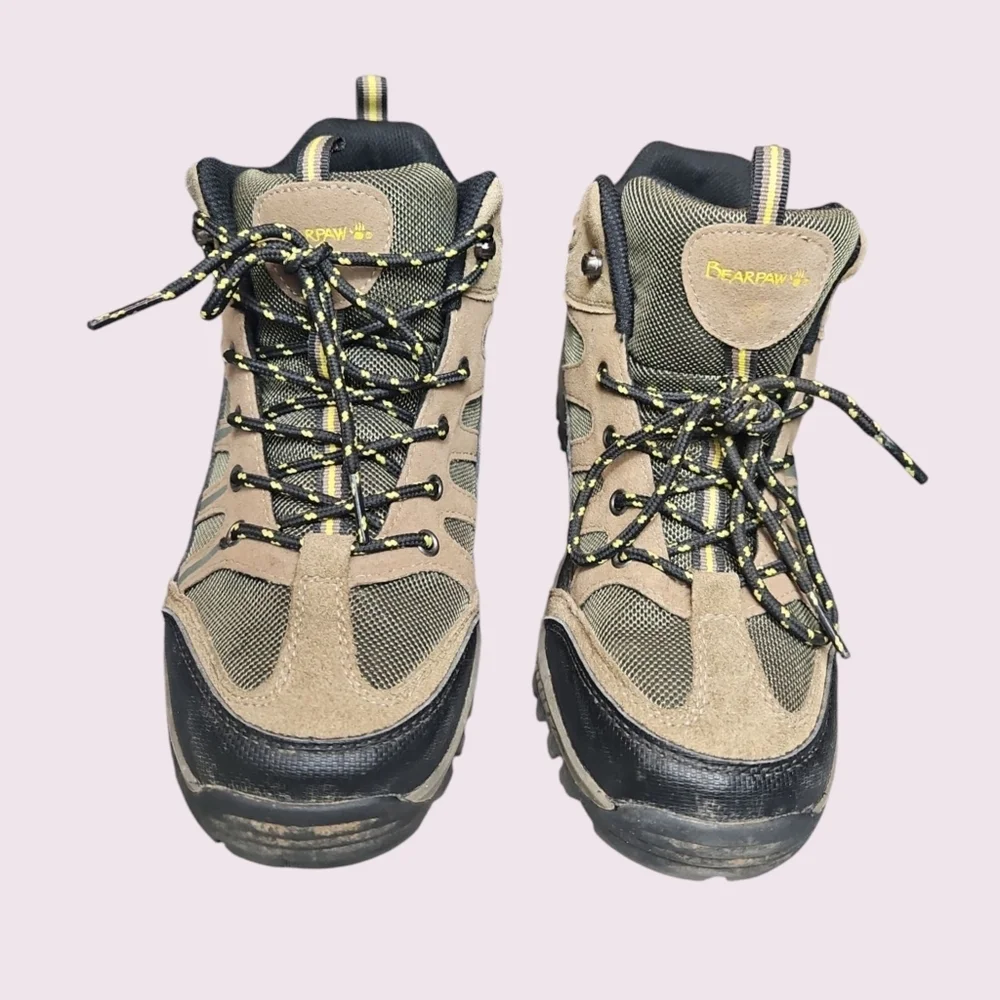 Bearpaw Boys Wildwood Tan & Black Hiking Boots Size 7